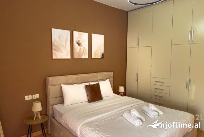 Shtepi ne shitje Apartament ne Tirane, 1+1, Mobilimi E mobiluar, Pagesa 213,000  Euro.