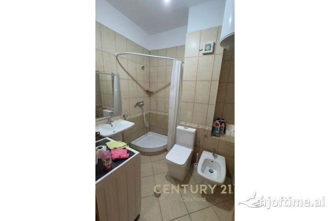 Shtepi ne shitje Apartament ne Tirane, 1+1, Mobilimi E mobiluar, Pagesa 213,000  Euro.