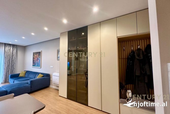 Shtepi ne shitje Apartament ne Tirane, 3+1, Mobilimi E mobiluar, Pagesa 330,000  Euro.