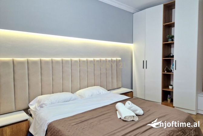 Shtepi ne shitje Apartament ne Tirane, 1+1, Mobilimi E mobiluar, Pagesa 177,500  Euro.