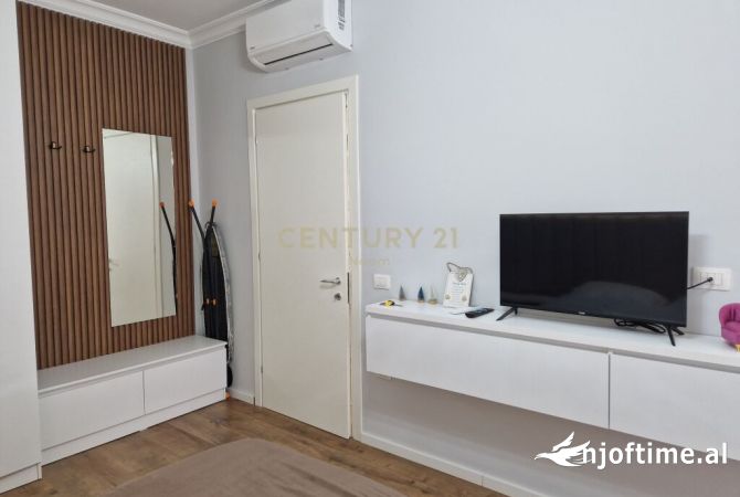 Shtepi ne shitje Apartament ne Tirane, 1+1, Mobilimi E mobiluar, Pagesa 177,500  Euro.