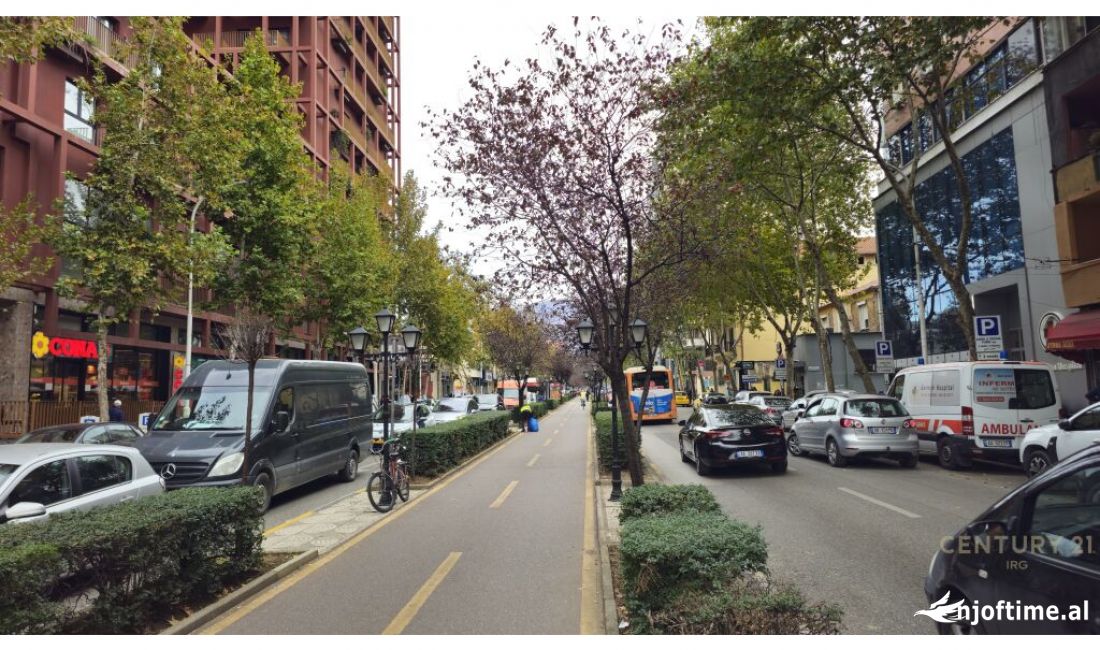 Shtepi ne shitje Apartament ne Tirane, 1+1, Mobilimi Bosh, pa mobiluar, Pagesa 202,000  Euro.