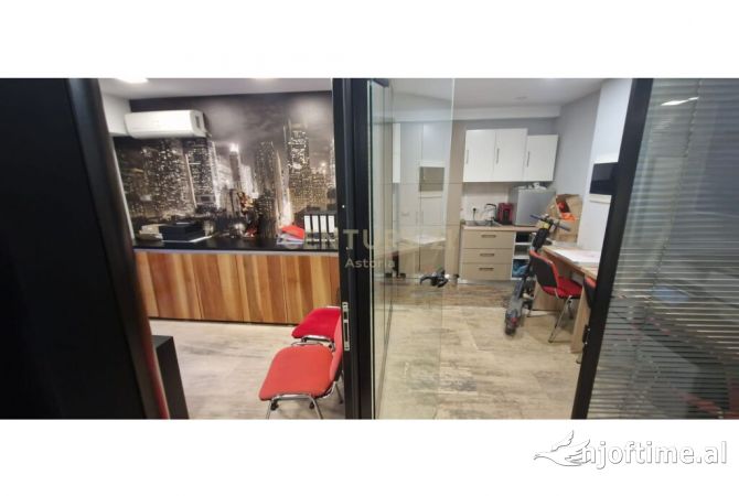 Ambient biznesi ne shitje 1+1 ne Tirane - 324,000 Euro
