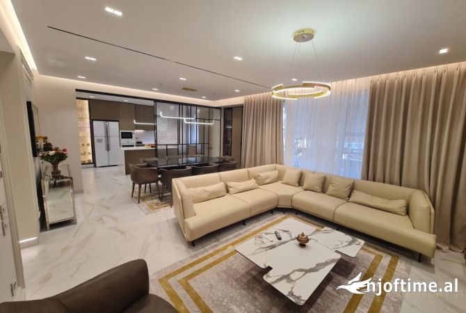 Shtepi ne shitje 4+1 ne Tirane - 630,000 Euro