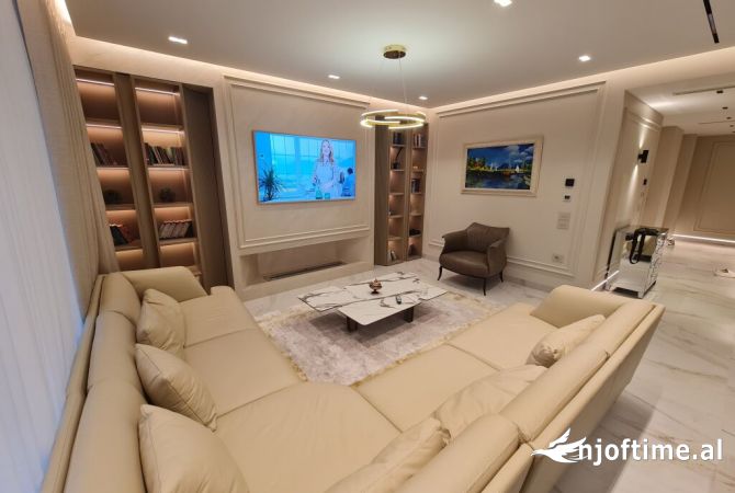 Shtepi ne shitje Apartament ne Tirane, 4+1, Mobilimi E mobiluar, Pagesa 630,000  Euro.