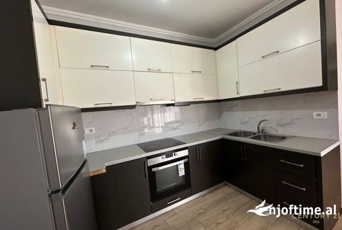 Shtepi ne shitje 2+1 ne Tirane - 140,000 Euro