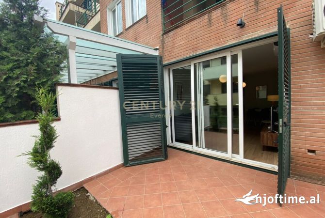 Shtepi ne shitje Apartament ne Tirane, 1+1, Mobilimi E mobiluar, Pagesa 135,000  Euro.