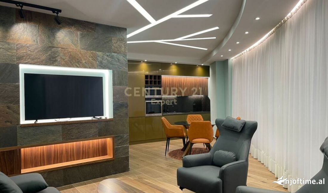 Shtepi ne shitje Apartament ne Tirane, 2+1, Mobilimi E mobiluar, Pagesa 232,000  Euro.