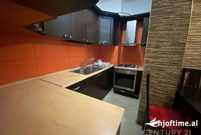 Shtepi ne shitje 1+1 ne Tirane - 120,000 Euro