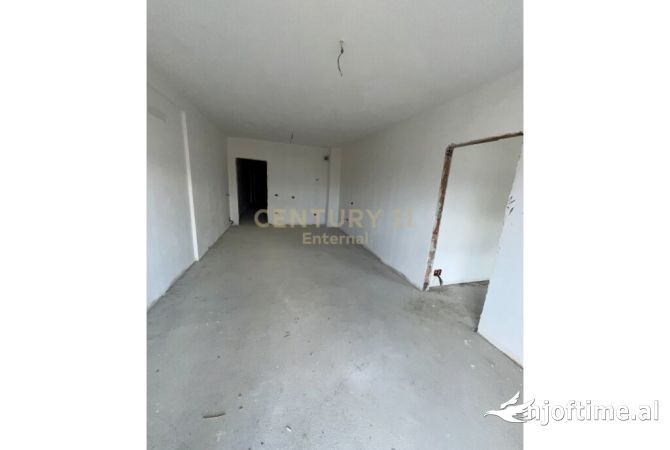 Shtepi ne shitje 3+1 ne Tirane - 198,000 Euro