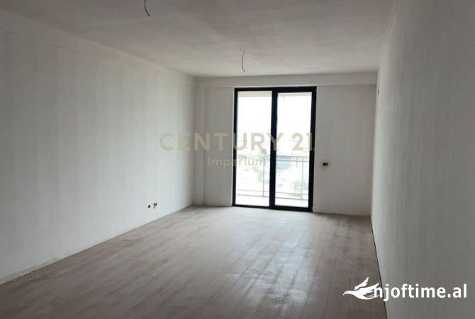 Shtepi ne shitje 3+1 ne Tirane - 430,000 Euro