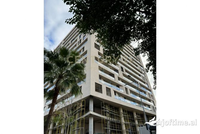 Shtepi ne shitje Apartament ne Tirane, 3+1, Mobilimi Pjeserisht e mobiluar, Pagesa 430,000  Euro.