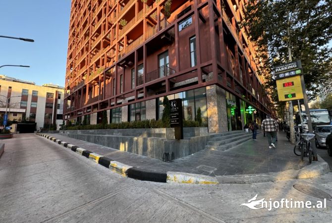 Ambient biznesi me qera 3+1 ne Tirane - 1,200 Euro