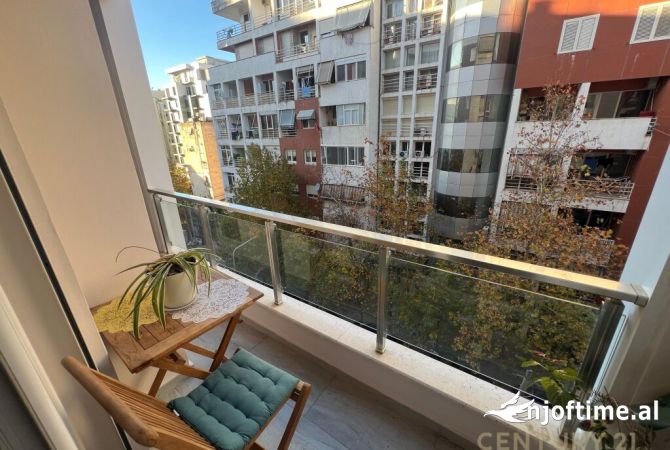 Shtepi me qera Apartament ne Tirane, 2+1, Mobilimi E mobiluar, Pagesa 800  Euro.