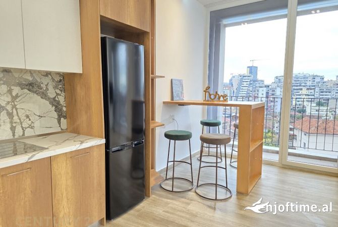 Shtepi me qera Apartament ne Tirane, 2+1, Mobilimi E mobiluar, Pagesa 1,000  Euro.