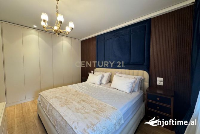 Shtepi ne shitje Apartament ne Tirane, 2+1, Mobilimi E mobiluar, Pagesa 239,000  Euro.