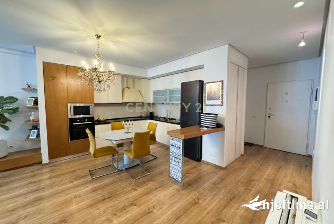 Shtepi ne shitje Apartament ne Tirane, 2+1, Mobilimi E mobiluar, Pagesa 239,000  Euro.