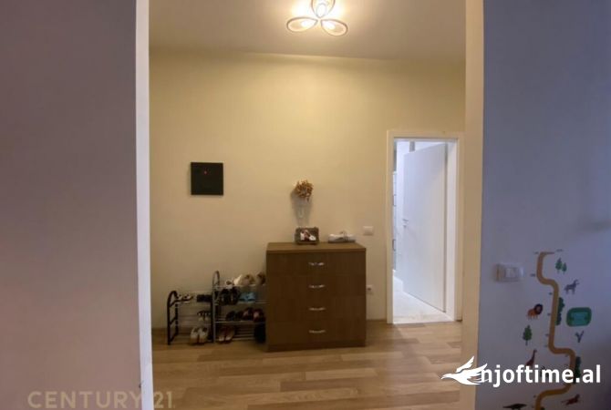 Shtepi ne shitje 2+1 ne Tirane - 130,000 Euro