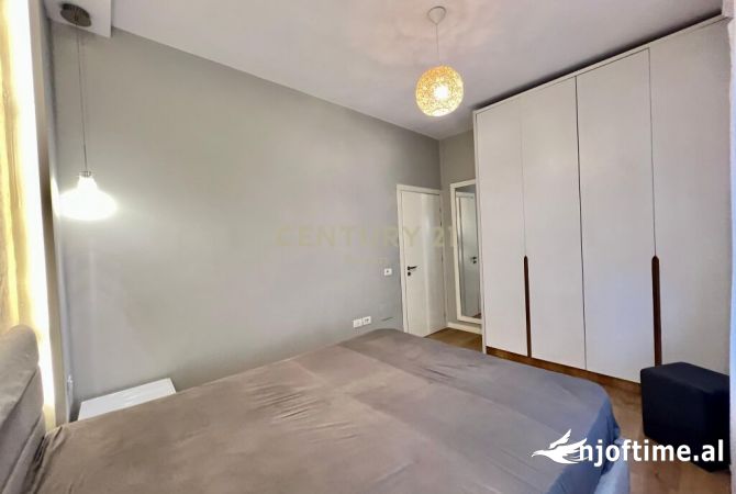 Shtepi ne shitje Apartament ne Tirane, 2+1, Mobilimi E mobiluar, Pagesa 148,000  Euro.