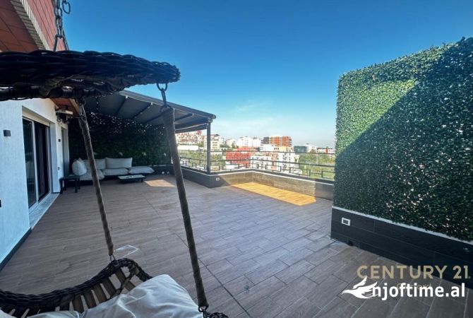 Shtepi ne shitje Apartament ne Tirane, 3+1, Mobilimi E mobiluar, Pagesa 360,000  Euro.