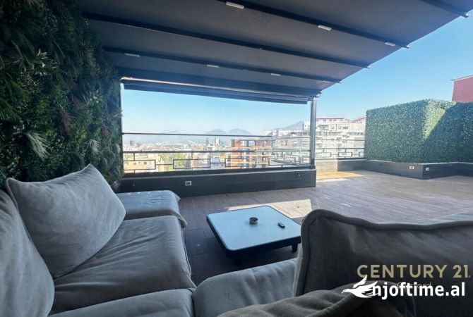 Shtepi ne shitje Apartament ne Tirane, 3+1, Mobilimi E mobiluar, Pagesa 360,000  Euro.