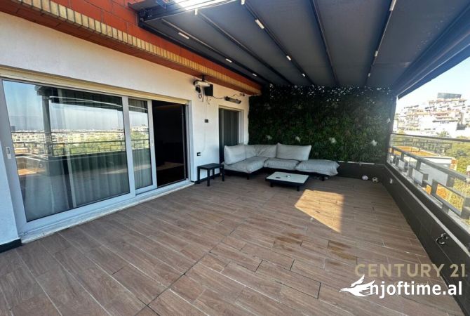 Shtepi ne shitje Apartament ne Tirane, 3+1, Mobilimi E mobiluar, Pagesa 360,000  Euro.