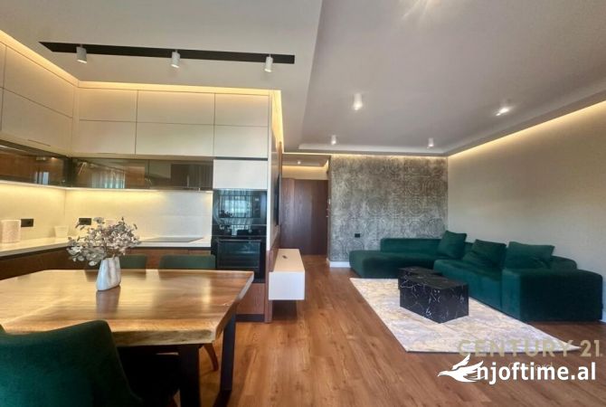 Shtepi ne shitje Apartament ne Tirane, 3+1, Mobilimi E mobiluar, Pagesa 360,000  Euro.