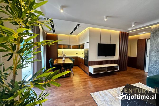 Shtepi ne shitje Apartament ne Tirane, 3+1, Mobilimi E mobiluar, Pagesa 360,000  Euro.