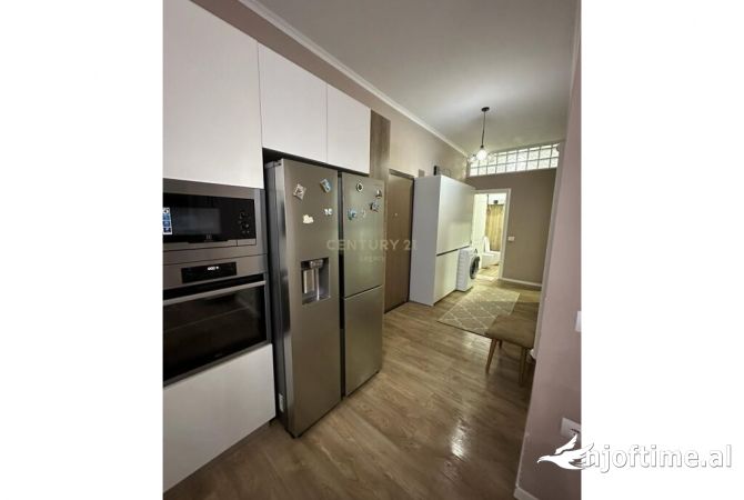 Shtepi me qera 2+1 ne Tirane - 650 Euro