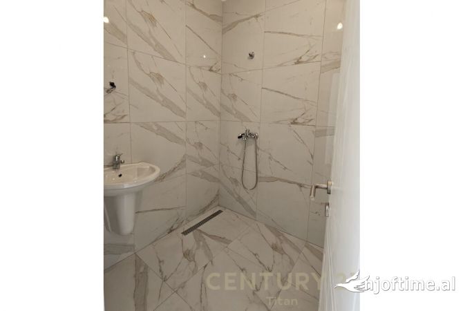 Shtepi ne shitje 2+1 ne Tirane - 172,000 Euro
