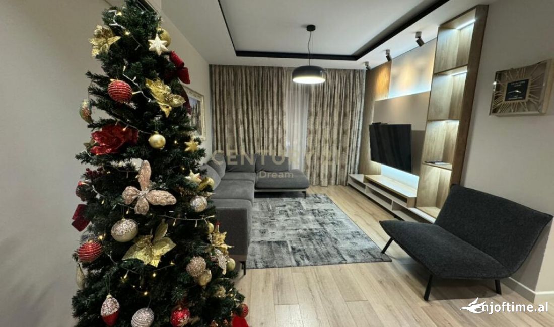 Shtepi ne shitje Apartament ne Tirane, 2+1, Mobilimi E mobiluar, Pagesa 245,000  Euro.