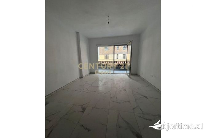 Shtepi ne shitje 2+1 ne Tirane - 90,000 Euro