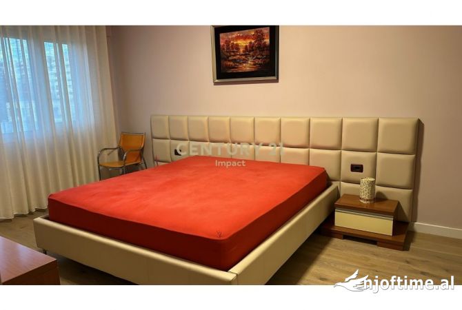 Shtepi ne shitje Apartament ne Tirane, 2+1, Mobilimi E mobiluar, Pagesa 250,000  Euro.