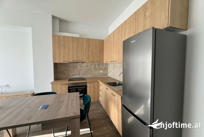 Shtepi me qera Apartament ne Tirane, 2+1, Mobilimi E mobiluar, Pagesa 600  Euro.