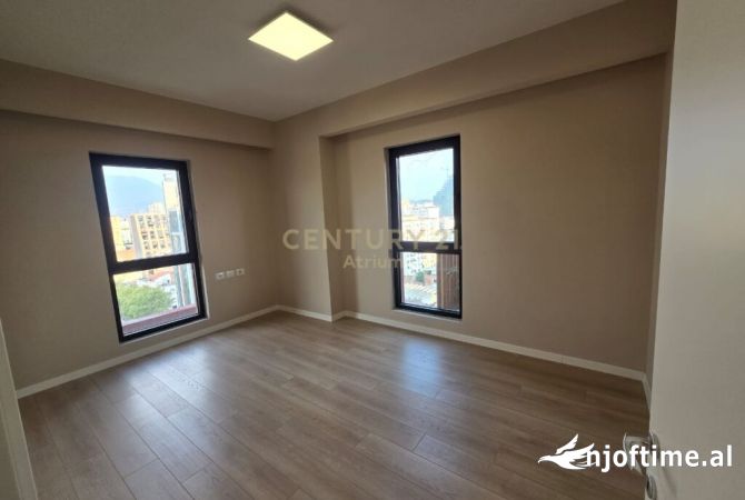 Shtepi me qera 3+1 ne Tirane - 1,400 Euro