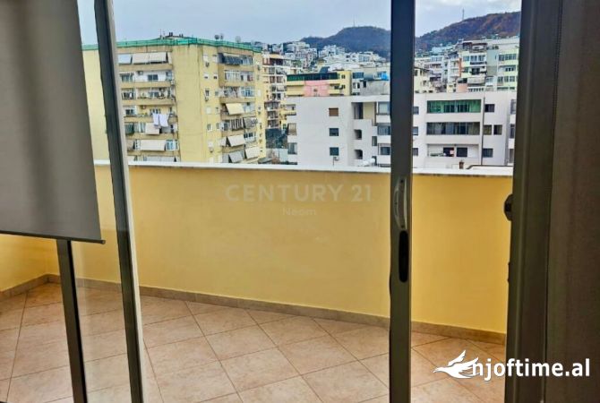 Shtepi me qera Apartament ne Tirane, 2+1, Mobilimi E mobiluar, Pagesa 650  Euro.