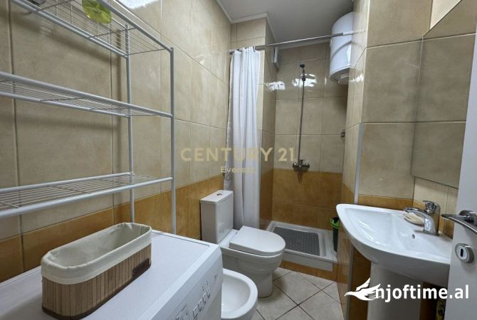 Shtepi me qera Apartament ne Tirane, 1+1, Mobilimi E mobiluar, Pagesa 600  Euro.