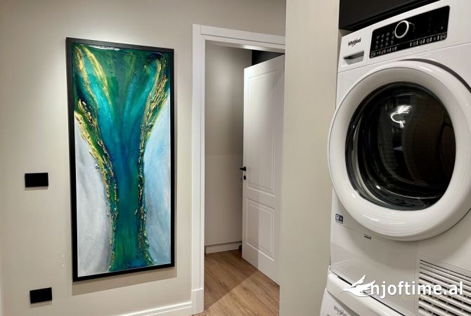 Shtepi ne shitje Apartament ne Tirane, 2+1, Mobilimi E mobiluar, Pagesa 259,000  Euro.