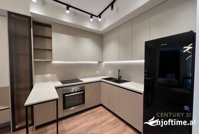 Shtepi me qera 2+1 ne Tirane - 1,000 Euro