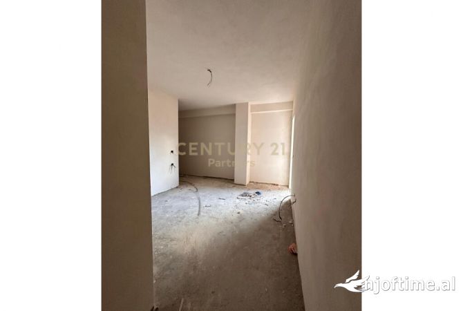 Shtepi ne shitje 2+1 ne Tirane - 164,000 Euro