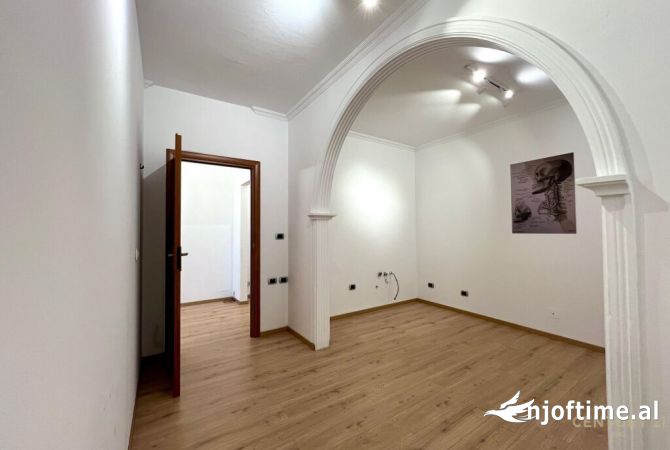 Zyre me qera ne Bllok