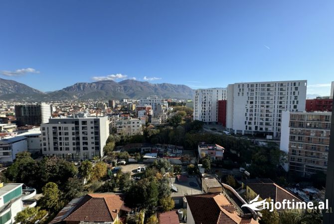 Shtepi ne shitje Apartament ne Tirane, 2+1, Mobilimi Bosh, pa mobiluar, Pagesa 157,000  Euro.
