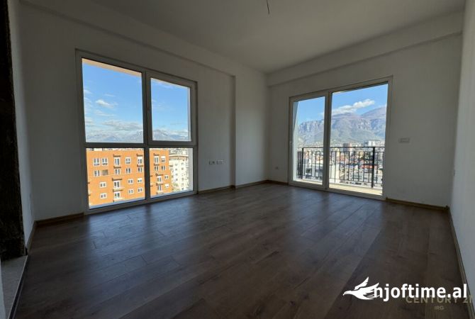 Shtepi ne shitje Apartament ne Tirane, 2+1, Mobilimi Bosh, pa mobiluar, Pagesa 157,000  Euro.