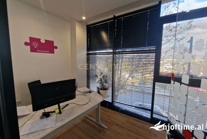 Ambient biznesi me qera 3+1 ne Tirane - 10,000 Euro