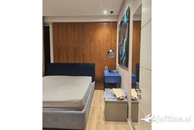 Shtepi me qera 2+1 ne Tirane - 1,000 Euro