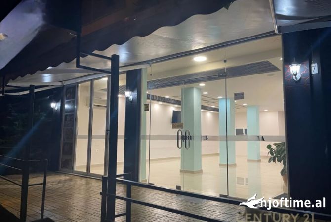 Ambient biznesi me qera 1+1 ne Tirane - 700 Euro