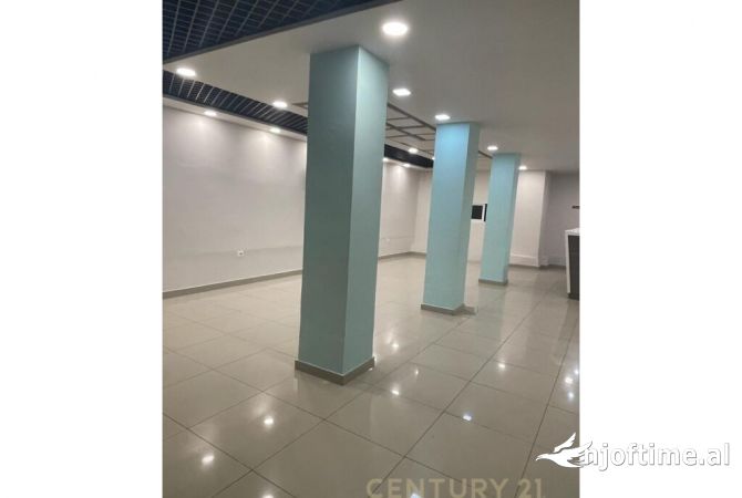 Japim Me Qira Ambient Komercial Ne Laprake !