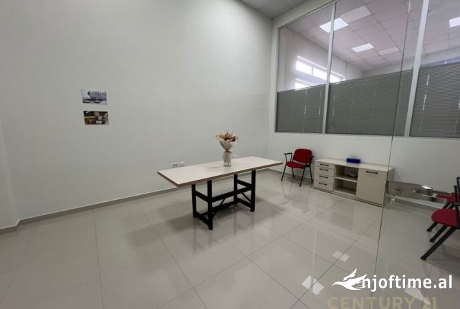 JAPIM ME QIRA AMBIENT MULTIFUNKSIONAL NE VORE !