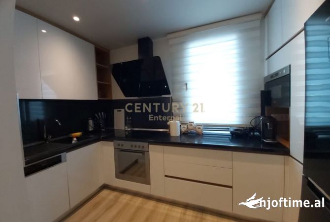 Shtepi me qera Apartament ne Tirane, 2+1, Mobilimi E mobiluar, Pagesa 1,500  Euro.