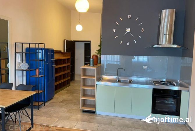 Shtepi me qera Apartament ne Tirane, 1+1, Mobilimi E mobiluar, Pagesa 600  Euro.